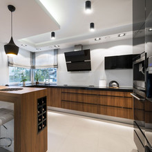 SKU 8998 GU10 Корпус Кръг Черно + Хром с марка V-TAC