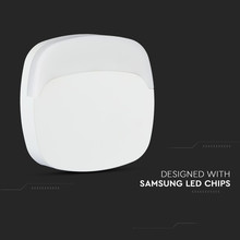 SKU 827 LED Нощна Лампа За Контакт Квадрат 65x65x53.4mm 4000K с марка V-TAC