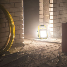 LED Прожектор със стойка 50W 6400К SAMSUNG ЧИП IP65 SKU 946 V-TAC