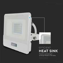 SKU 20296 20W LED Прожектор PIR Сензор SAMSUNG ЧИП Бяло Тяло 4000К 1М Кабел с марка V-TAC