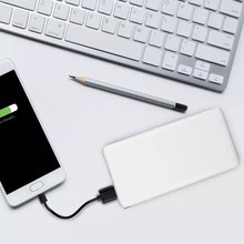 SKU 8902 Външна Батерия Джъмбо 30К Mah 2хUSB Бяла с марка V-TAC