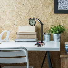 LED Настолна Лампа с безжично зарядно за GSM 7W 3 в 1 Сменяем Спектър Черна Правоъгълна Основа SKU 218602 V-TAC