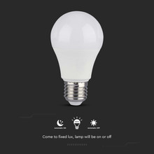 LED Крушка със сензор E27 8.5W 3000К A60 SKU 214459 V-TAC