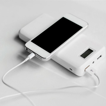 SKU 8453 Iphone Кабел Бял MFI Лиценз 1.5М с марка V-TAC