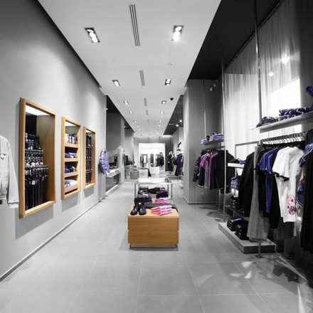 SKU 8878 3хGU10 Корпус Квадрат Бял+Черен с марка V-TAC