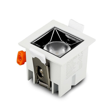 SKU 985 LED Луна SAMSUNG ЧИП - 4W Рефлектор UGR<19 36' 5700K с марка V-TAC