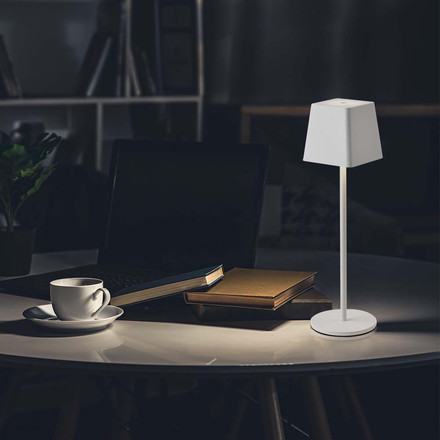 LED Настолна Лампа 2W 3000K IP54 Бяла SKU 7691 V-TAC