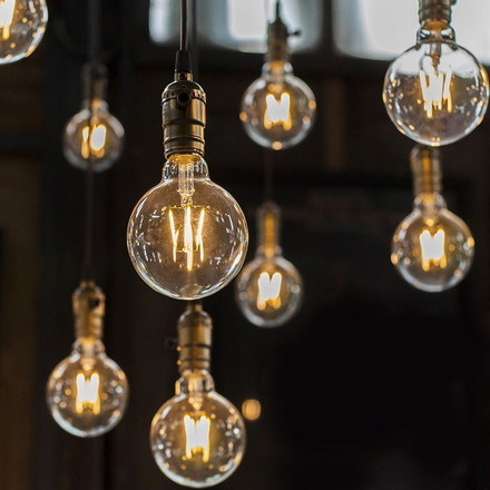 LED Bulb - 8W  Filament E27 G125 Amber Dimmable 2200K