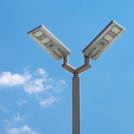 LED Улична Лампа със соларен панел 200W 4000К SKU 6755 V-TAC