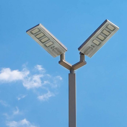 Соларна улична лампа 50W 4000К SKU 6759 V-TAC
