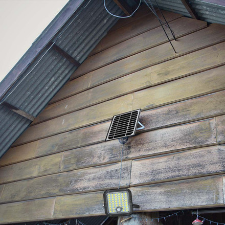 10W LED Solar Floodlight LiFePo Battery 3.7V Black 6000K