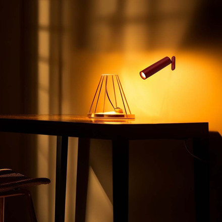 LED Настолна Лампа Магнитна 3W 4000K Червено Тяло SKU 23043 V-TAC